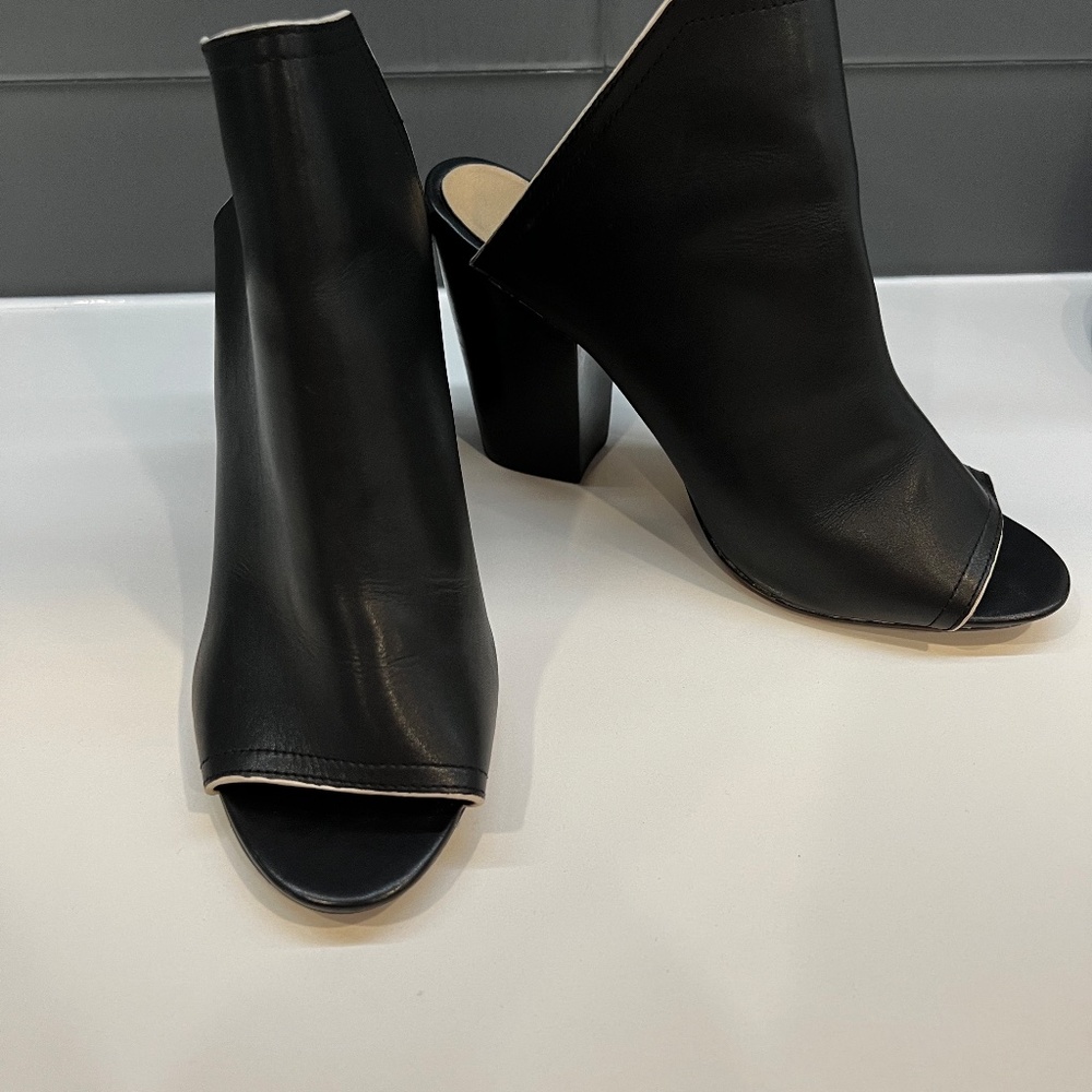 Joes Black Leather Open Toe Mule, Size 9